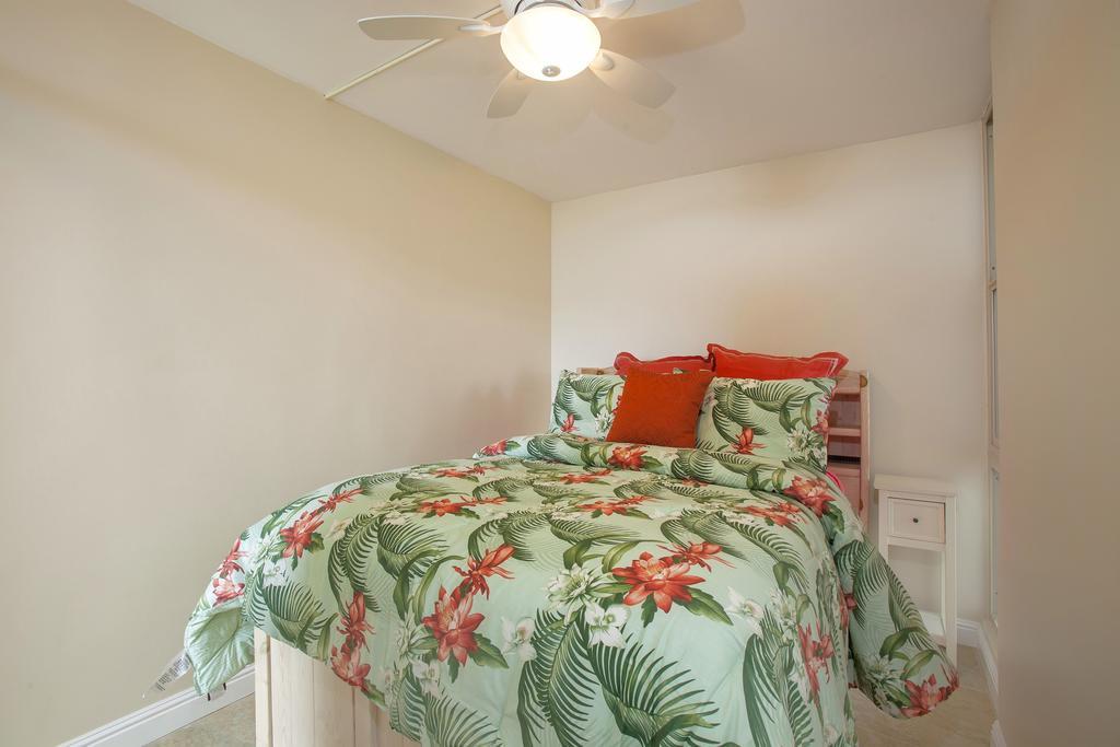 Kahana Reef By Maui Condo And Home Napili-Honokowai Room photo